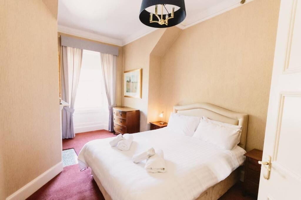 Wallace Apartment - A Unique Apartment In Countryside Park With Wifi And Access To Bar And Pool بيرث المظهر الخارجي الصورة