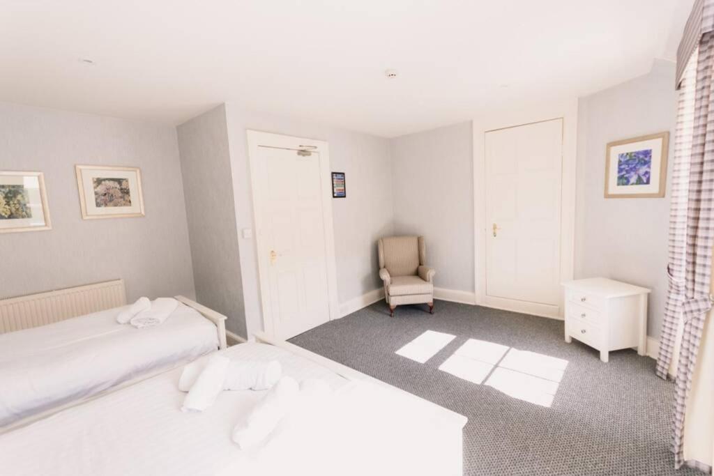 Wallace Apartment - A Unique Apartment In Countryside Park With Wifi And Access To Bar And Pool بيرث المظهر الخارجي الصورة